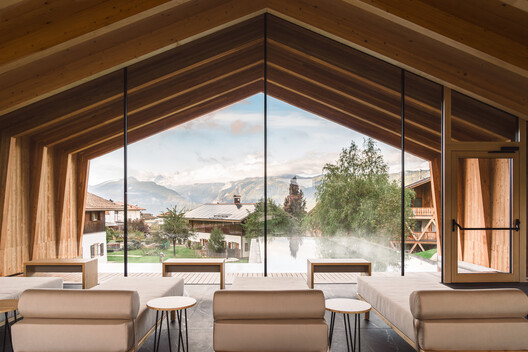 Pineta Nature Resort / MICHELE SICHER ARCHITETTO Pineta Nature Resort / MICHELE SICHER ARCHITETTO - Interior Photography, Living Room