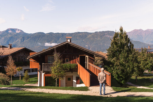 Pineta Nature Resort / MICHELE SICHER ARCHITETTO Pineta Nature Resort / MICHELE SICHER ARCHITETTO - Exterior Photography