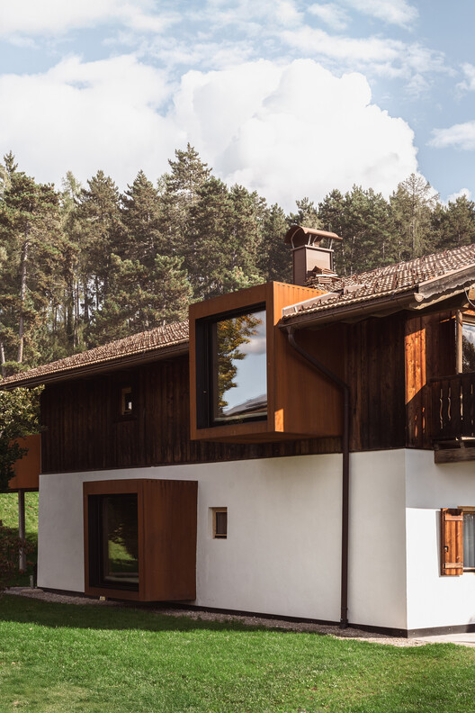 Pineta Nature Resort / MICHELE SICHER ARCHITETTO Pineta Nature Resort / MICHELE SICHER ARCHITETTO - Exterior Photography, Wood
