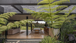 Casa de los Patios / Alejandro Restrepo-Montoya Arquitectura + EstudioCentral