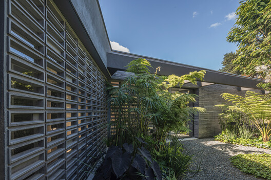 House of Courtyards / Alejandro Restrepo-Montoya Arquitectura + EstudioCentral House of Courtyards / Alejandro Restrepo-Montoya Arquitectura + EstudioCentral - Image 10 of 28