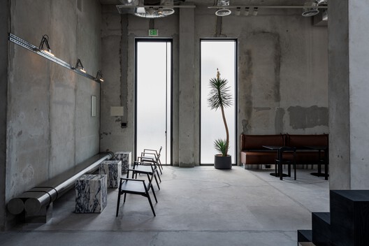 Koncrete Space / shell+core - Interior Photography, Chair, Concrete