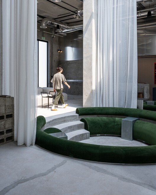 Koncrete Space / shell+core - Interior Photography, Lighting