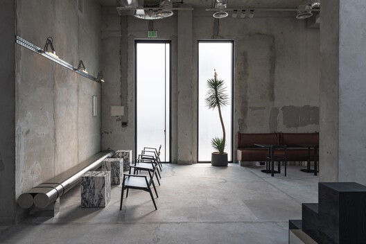 Koncrete Space / shell+core - Interior Photography, Chair, Concrete