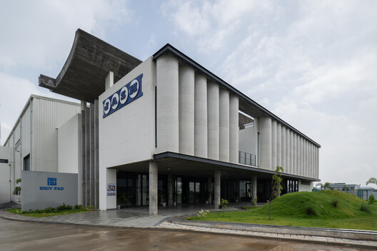 JASH  Factory  / KSM Architecture - Image 15 of 21