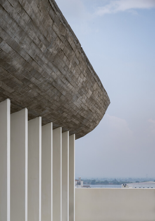 JASH  Factory  / KSM Architecture - Image 3 of 21