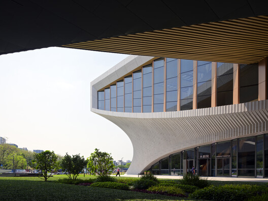 ZHA's Songshan Lake Exhibition and Performance Center Opens in Dongguanm, China - Image 8 of 20
