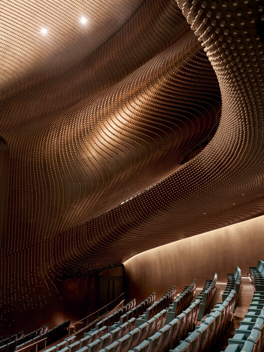 ZHA's Songshan Lake Exhibition and Performance Center Opens in Dongguanm, China - Image 17 of 20