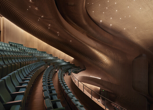 ZHA's Songshan Lake Exhibition and Performance Center Opens in Dongguanm, China - Image 16 of 20