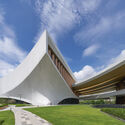 ZHA's Songshan Lake Exhibition and Performance Center Opens in Dongguanm, China - Image 4 of 4