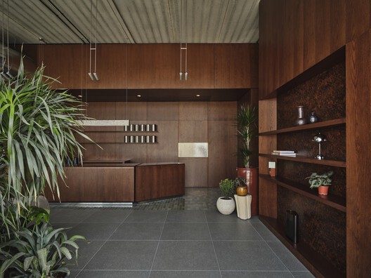 The Grove Al Ain / shell+core - Interior Photography, Kitchen, Wood, Lighting, Chair