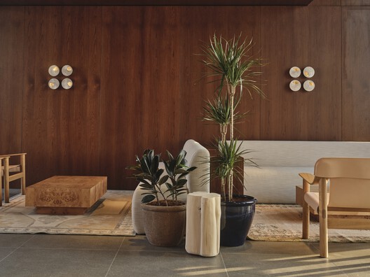 The Grove Al Ain / shell+core - Interior Photography, Living Room, Wood