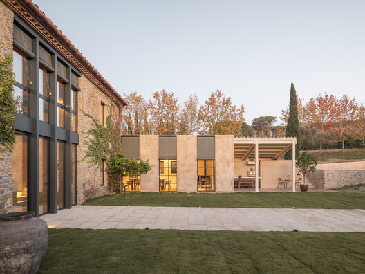 House 2302 / Nordest Arquitectura - Exterior Photography, Brick, Courtyard, Garden