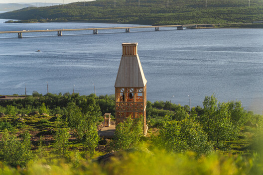Kola Bay Lighthouse Viewpoint / Evgeny Makarenko’s Timber Architecture Workshop - Image 8 of 29