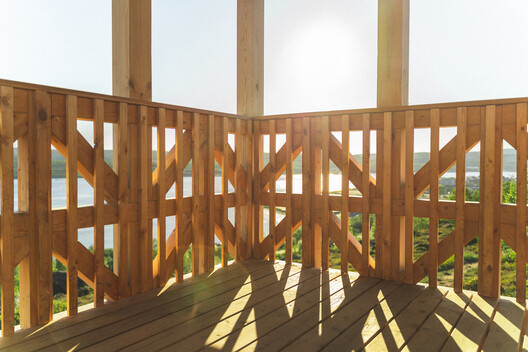 Kola Bay Lighthouse Viewpoint / Evgeny Makarenko’s Timber Architecture Workshop - Image 16 of 29