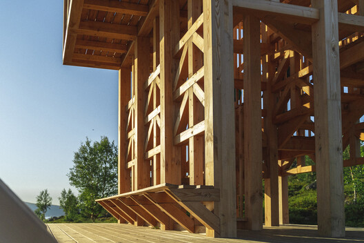 Kola Bay Lighthouse Viewpoint / Evgeny Makarenko’s Timber Architecture Workshop - Image 15 of 29