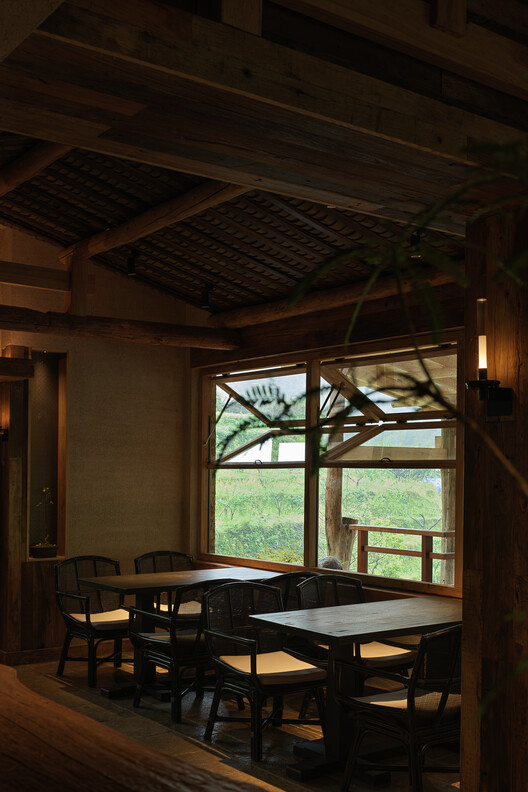 Yunxi Valley · Zhouluo / Shuimuyan Space Design - Interior Photography, Wood, Glass, Chair