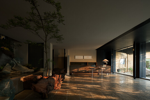 Yunxi Valley · Zhouluo / Shuimuyan Space Design - Interior Photography, Lighting, Concrete