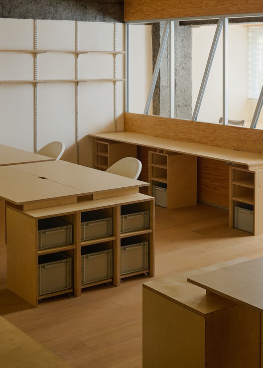 amass workroom / amass amass workroom / amass - Interior Photography, Wood, Chair