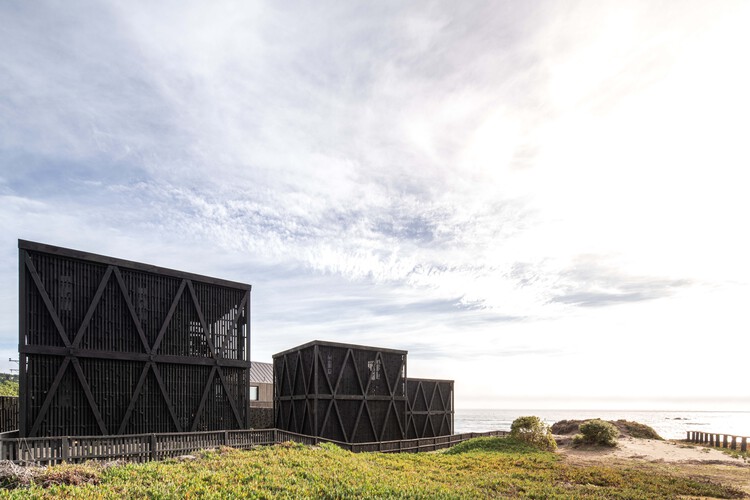 Cabinas Qbos Matanzas / Worc Arquitectos - Imagen 1 de 25