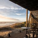 Cabinas Qbos Matanzas / Worc Arquitectos - Fotografía exterior, Madera, Terraza, Balcón, Costa