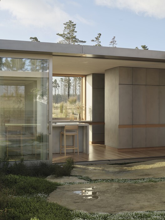 Double Courtyard House / Roberts Gray Architects Double Courtyard House / Roberts Gray Architects - Exterior Photography