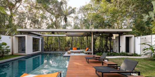 C21 Residence / Raiz Arquitetura C21 Residence / Raiz Arquitetura - Exterior Photography