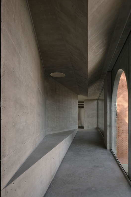 Gallery For A Tree "Flyover" Marcellin College  / Farrell Wray Architects - Image 10 of 38