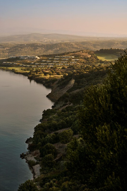 Mandarin Oriental Costa Navarino / A.N. Tombazis & Associates Architects + K-Studio Mandarin Oriental Costa Navarino / A.N. Tombazis & Associates Architects + K-Studio - Image 22 of 23