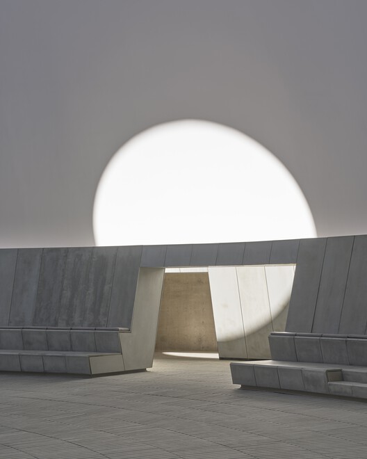 As Seen Below – The Dome, a Skyspace / James Turrell + SHL - Image 14 of 20