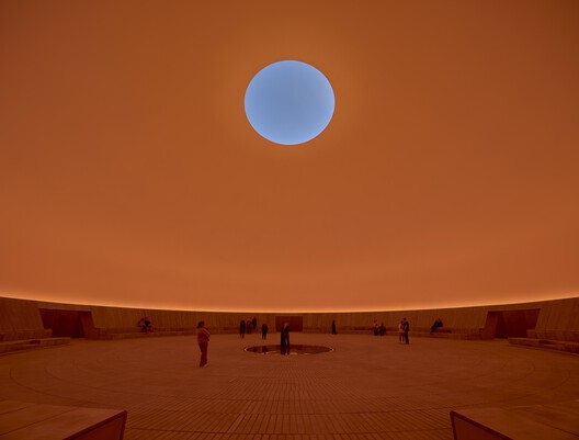 As Seen Below – The Dome, a Skyspace / James Turrell + SHL - Interior Photography