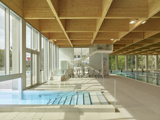 The Shape of Water: 20 Aquatic Centers Building Collective Landscapes The Shape of Water: 20 Aquatic Centers Building Collective Landscapes - Image 38 of 40