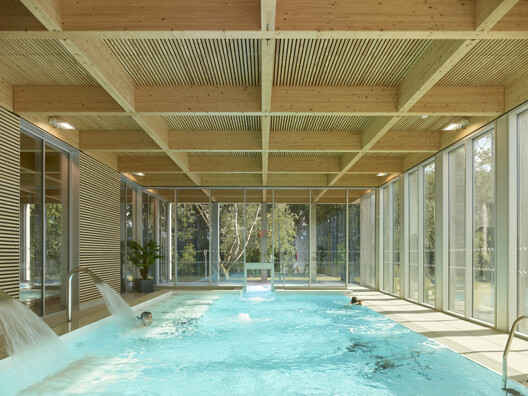 The Shape of Water: 20 Aquatic Centers Building Collective Landscapes The Shape of Water: 20 Aquatic Centers Building Collective Landscapes - Image 39 of 40
