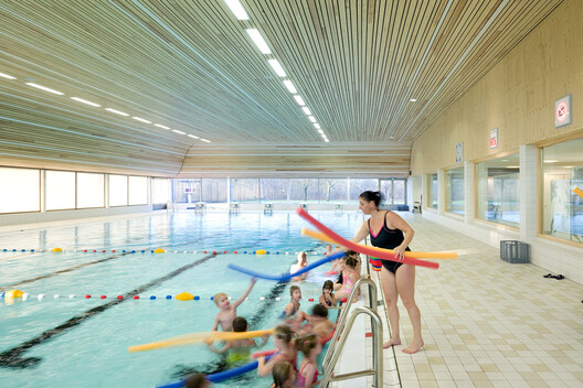 The Shape of Water: 20 Aquatic Centers Building Collective Landscapes The Shape of Water: 20 Aquatic Centers Building Collective Landscapes - Image 15 of 40
