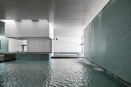 The Shape of Water: 20 Aquatic Centers Building Collective Landscapes The Shape of Water: 20 Aquatic Centers Building Collective Landscapes - Image 20 of 40