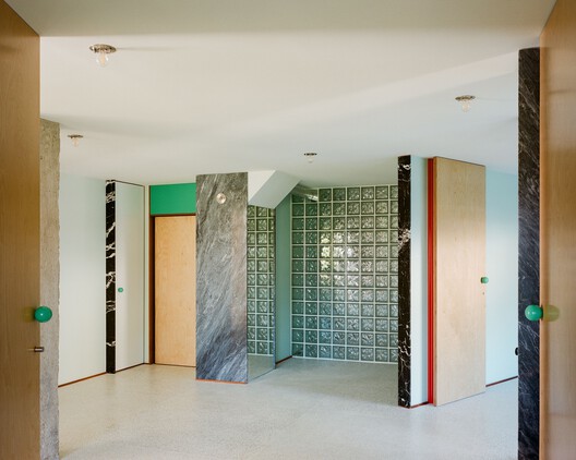 Apartment of Skewed Relations / fala - Image 5 of 24