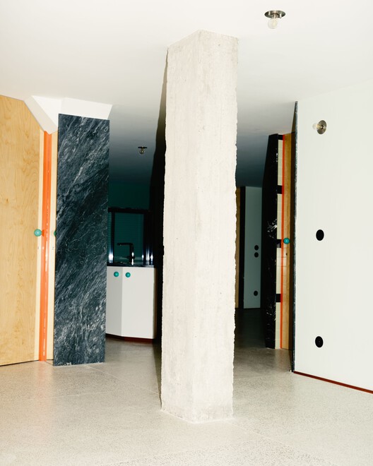 Apartment of Skewed Relations / fala - Image 6 of 24
