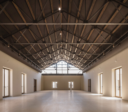 Las Cigarreras Industrial Complex / Ramón Esteve Estudio Las Cigarreras Industrial Complex / Ramón Esteve Estudio - Image 7 of 22