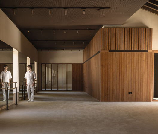 Las Cigarreras Industrial Complex / Ramón Esteve Estudio Las Cigarreras Industrial Complex / Ramón Esteve Estudio - Interior Photography, Wood