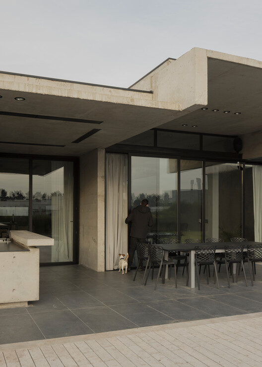 Casa Alba II / Además arquitectura Casa Alba II / Además arquitectura - Interior Photography, Kitchen, Concrete, Column