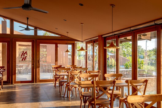 Naya Restaurant Ayutthaya / BodinChapa Architects Naya Restaurant Ayutthaya / BodinChapa Architects - Interior Photography, Dining room, Wood, Chair, Glass, Beam