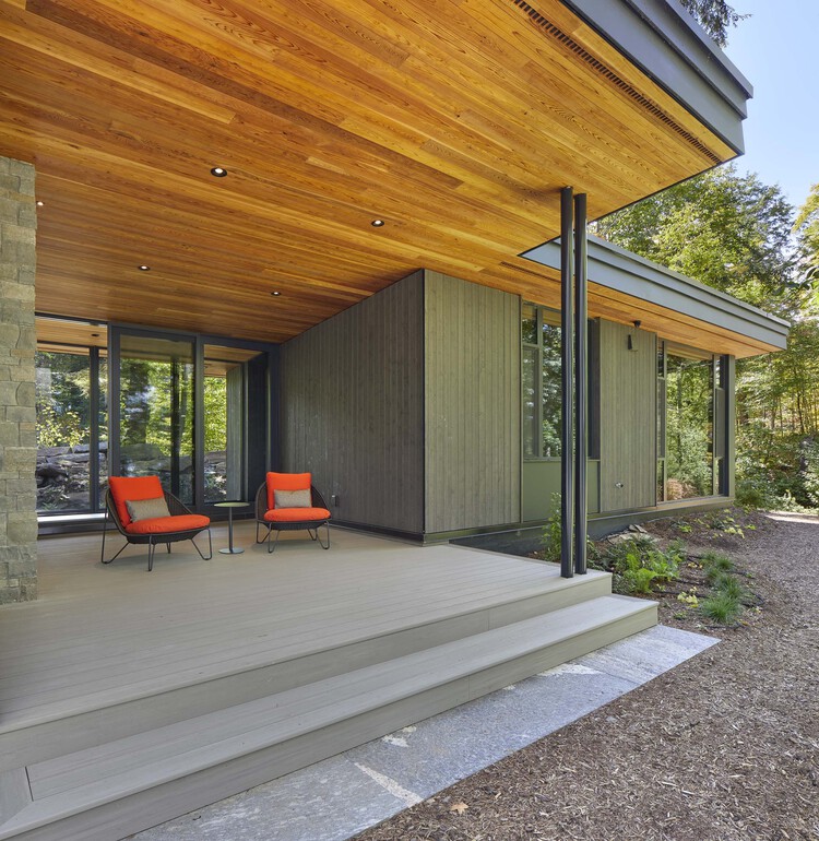 Percy Lake Cottage / Michael Taylor Architecture + Design - Interior Photography, Wood, Deck