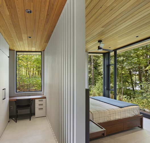 Percy Lake Cottage / Michael Taylor Architecture + Design Percy Lake Cottage / Michael Taylor Architecture + Design - Interior Photography, Bedroom, Wood, Bed, Glass