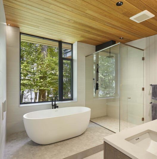 Percy Lake Cottage / Michael Taylor Architecture + Design Percy Lake Cottage / Michael Taylor Architecture + Design - Interior Photography, Bathroom, Wood, Bathtub, Lighting, Glass
