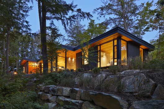 Percy Lake Cottage / Michael Taylor Architecture + Design Percy Lake Cottage / Michael Taylor Architecture + Design - Image 23 of 25