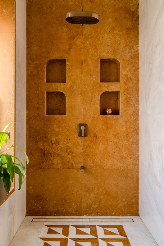  Anthill House / Kaushal TaTiya Architects - Interior Photography, Lighting, Bathroom