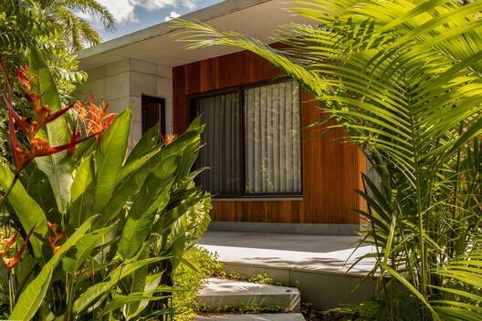 Lagoa Azul Suite / Carlos Alberto Arquitetura - Interior Photography, Garden