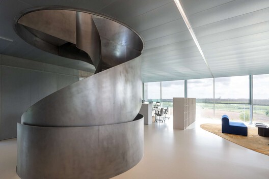 Designing Quietly: Rethinking Architecture’s Overlooked Surface Designing Quietly: Rethinking Architecture’s Overlooked Surface - Image 5 of 17