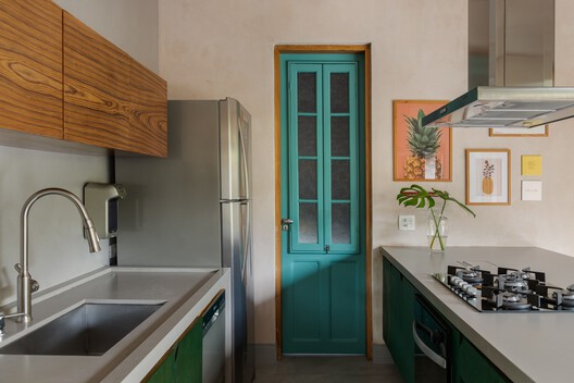 Caiçara House / Studio Carlito e Renata Pascucci - Interior Photography, Kitchen, Countertop, Wood, Lighting