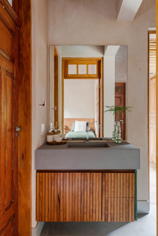 Caiçara House / Studio Carlito e Renata Pascucci - Interior Photography, Wood, Sink, Countertop